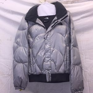 North Face winter jacket W/ detachable hood.